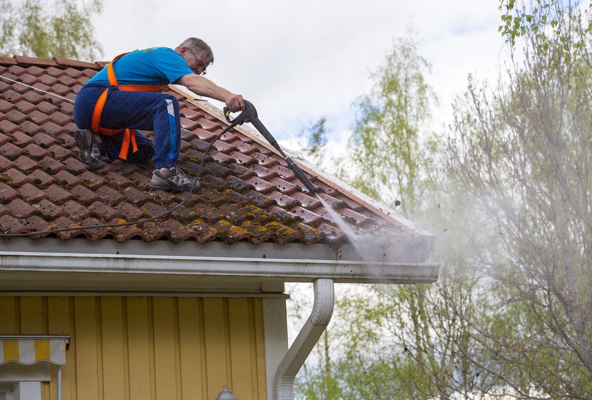 residential-roof-repair-calgary-claw-roofing